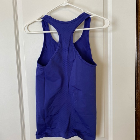 Purple Nike running tank size M - Picture 3 of 4